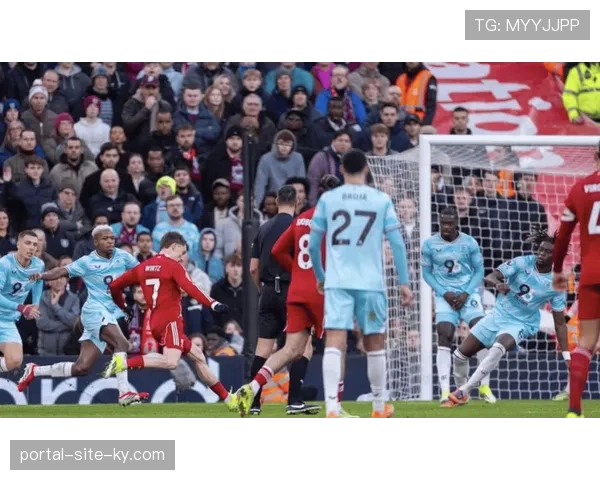 利物浦争四形势严峻 伤病潮下年轻球员获锻炼机会